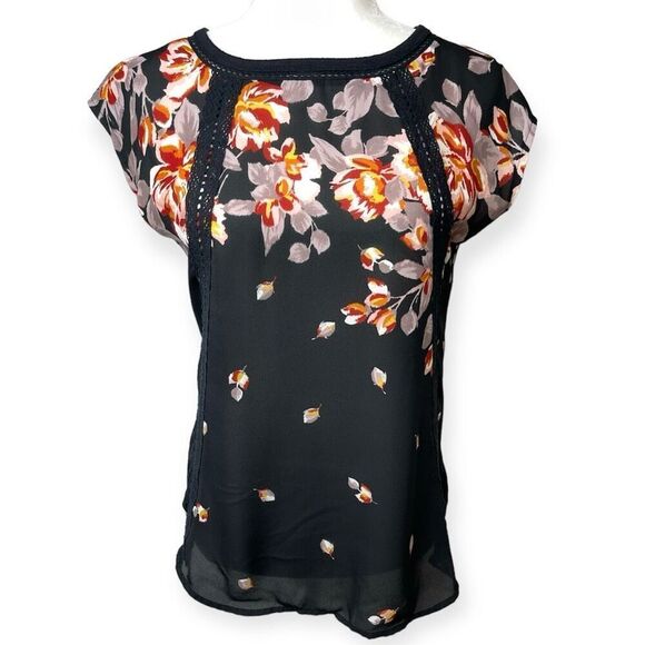 Maurices Floral Lace Cap Sleeve Blouse - XS - Picture 2 of 9